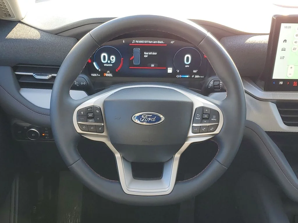 Used 2026 Vapor Blue Metallic Ford Active image 22