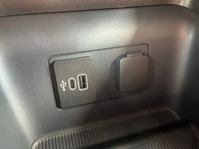 New 2027 White Ford 4DR AWD TREMOR image 37