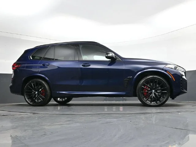 Certified Used 2026 Blue BMW M60i image 30