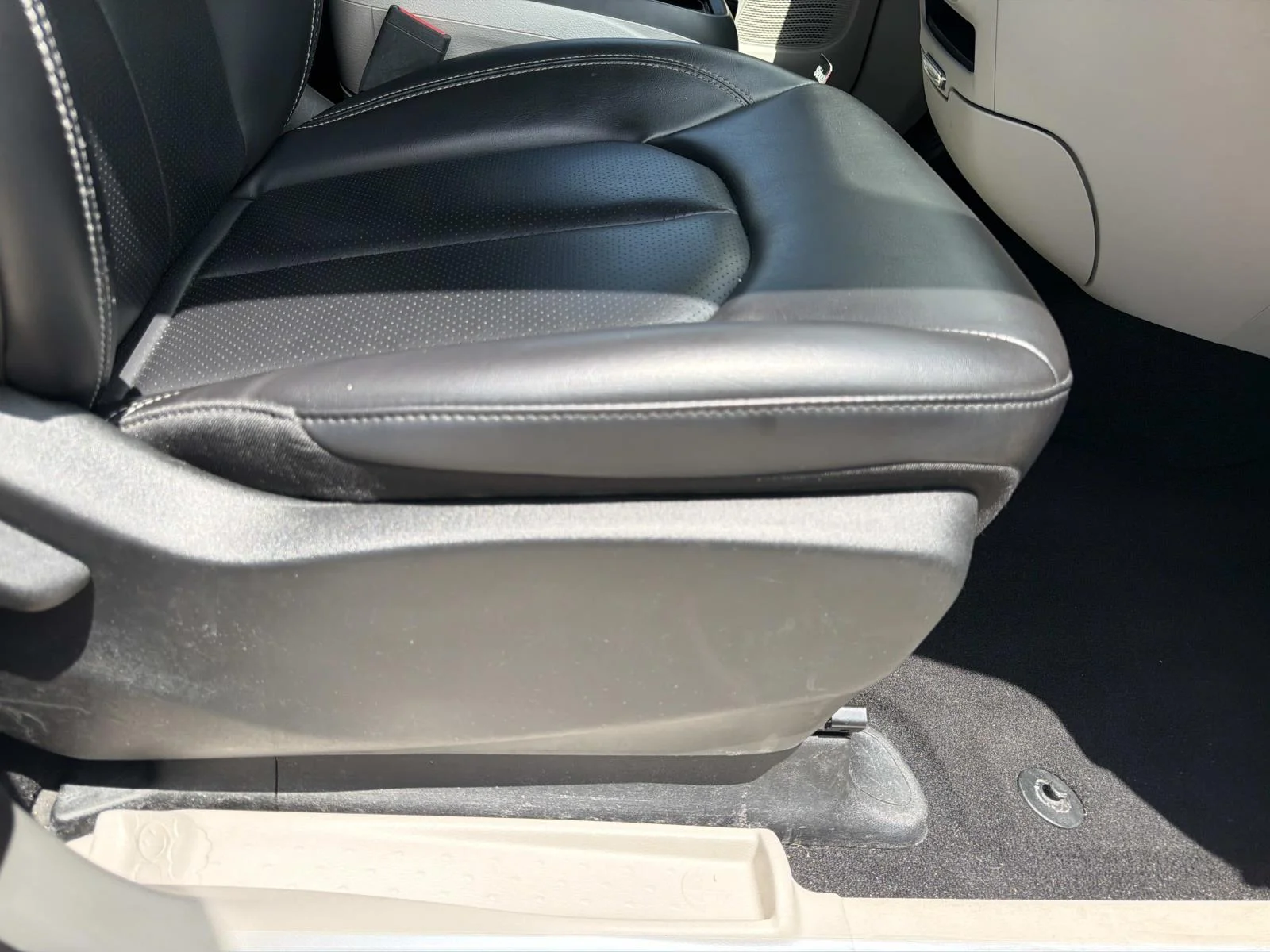 Used 2023 Gray Chrysler Touring L FWD image 11
