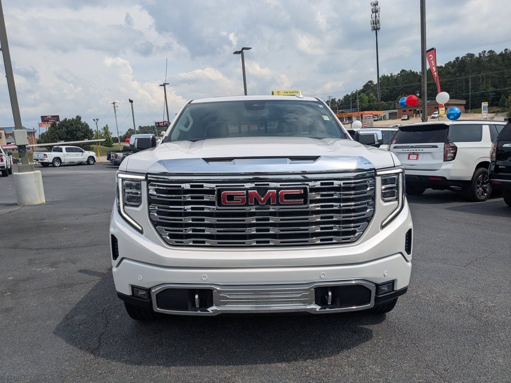 Used 2025 White Frost Tricoat GMC Denali image 2