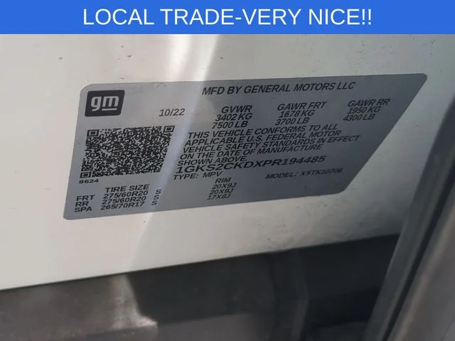 Used 2023 White GMC AT4 image 44