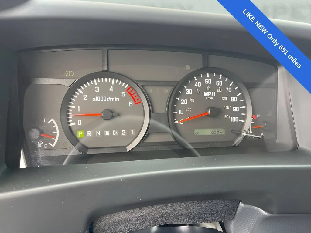 Used 2024 Arc White Chevrolet 1WT image 18