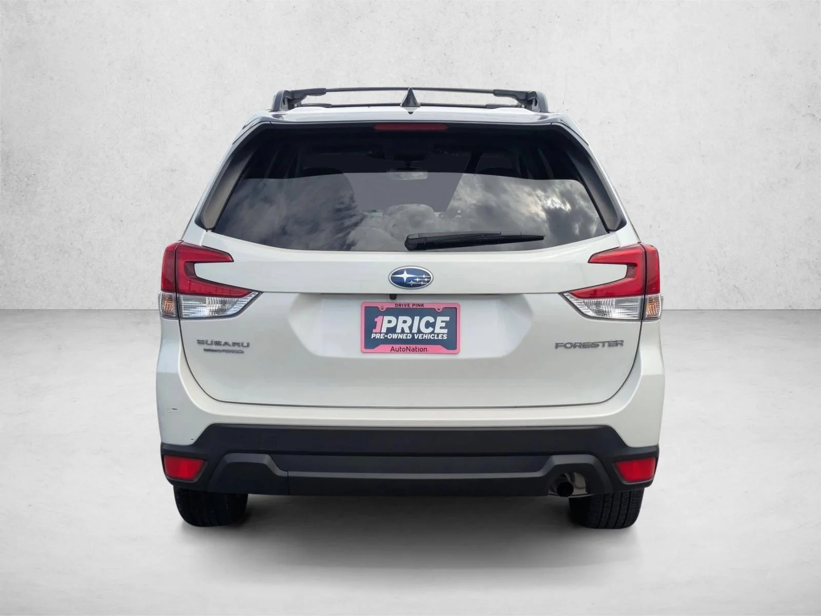 Used 2024 Crystal White Pearl Subaru Premium image 7