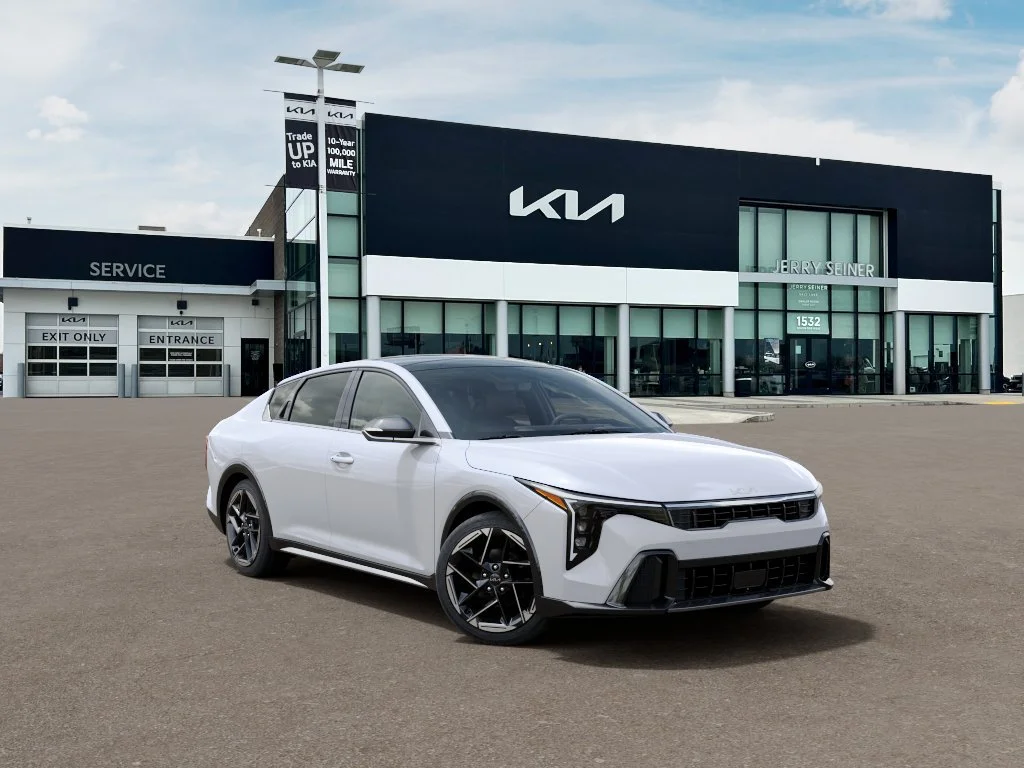 New 2026 Snow White Pearl Kia GT-Line image 8