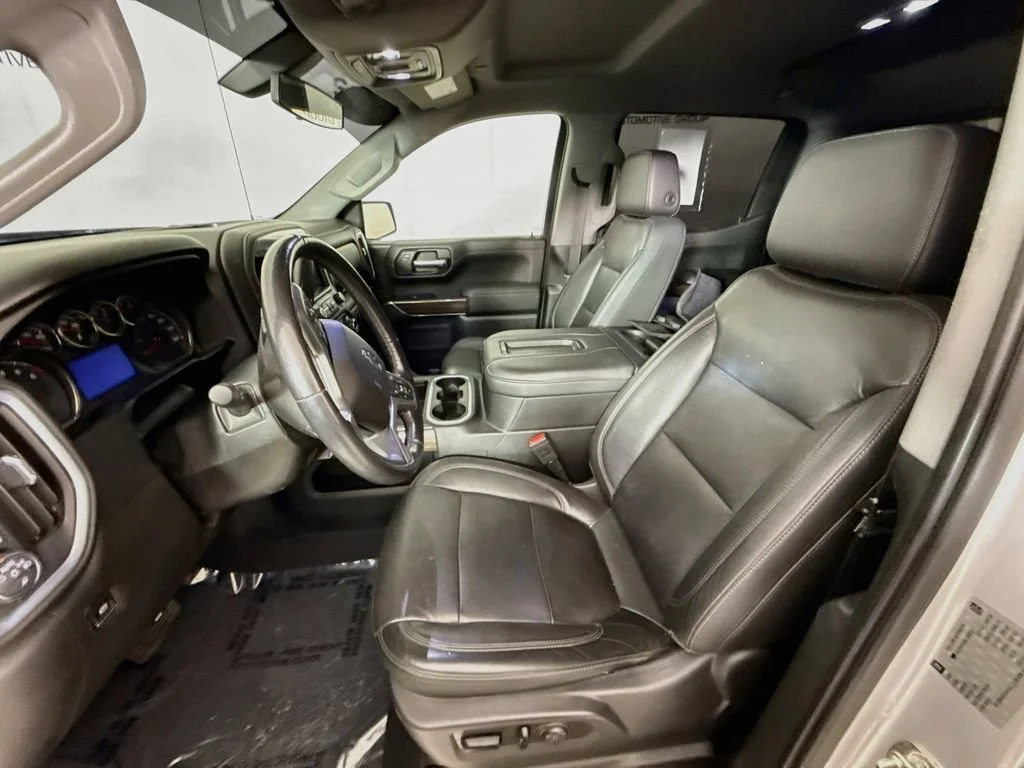 Used 2019 SILVER ICE METALLIC Chevrolet LT Trail Boss image 22