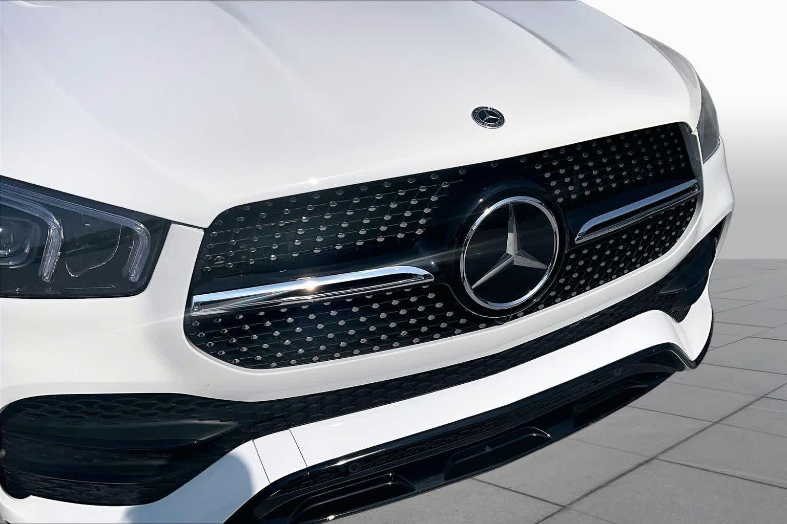 Used 2023 Polar White Mercedes-Benz GLE 450 image 30