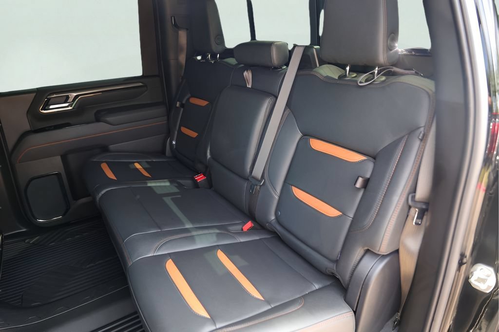 Used 2025 Onyx Black GMC AT4 image 27