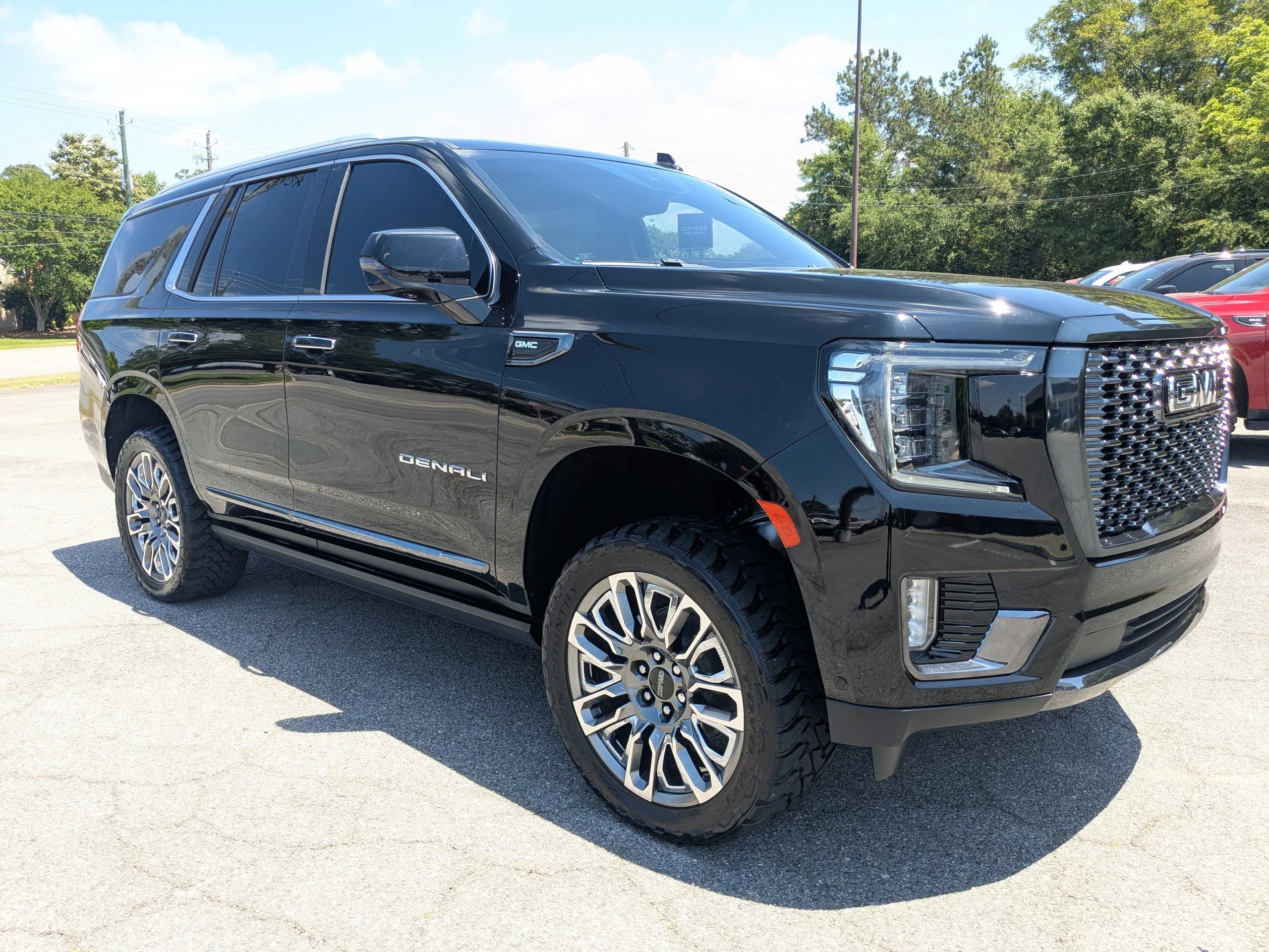 Used 2023 Onyx Black GMC Denali Ultimate image 2