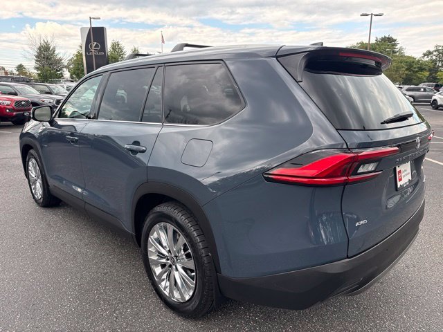 Certified Used 2024 Cloud Toyota Platinum image 8