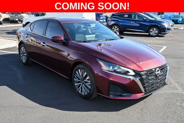 Used 2024 Red Nissan 2.5 SV image 7