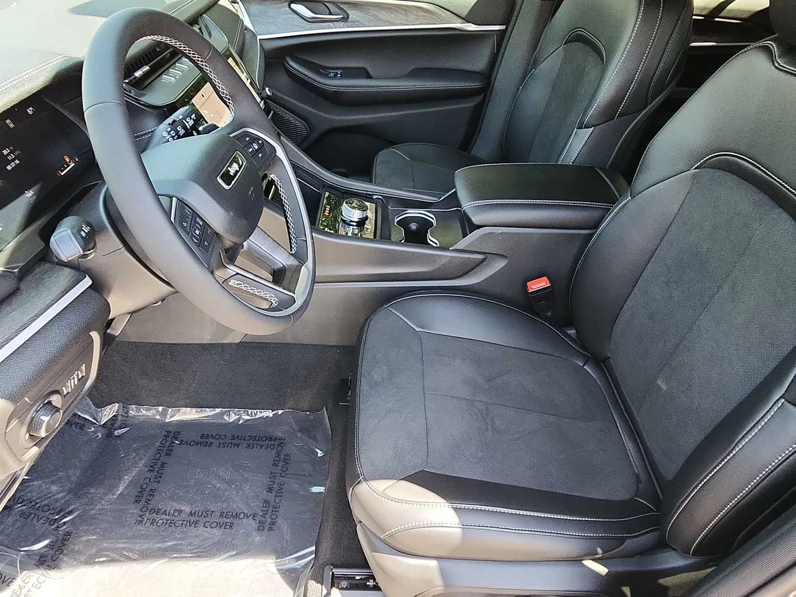 New 2026 Baltic Gray Metallic Clearcoat Jeep Laredo Altitude image 15