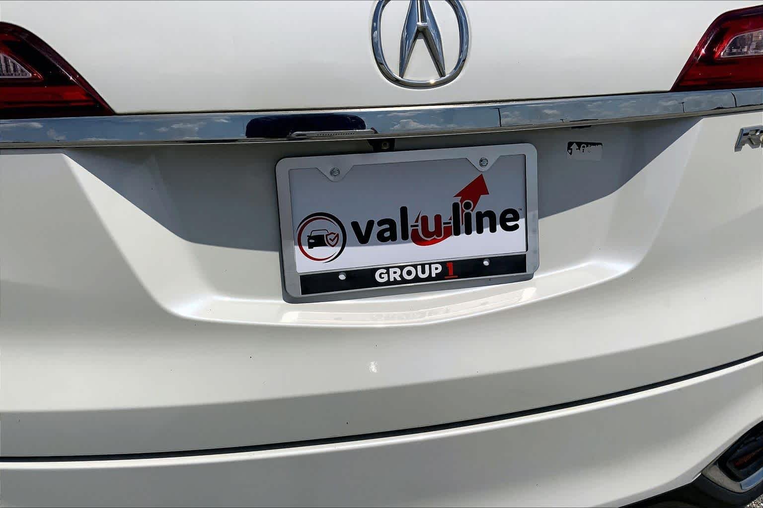 Used 2018 White Diamond Pearl Acura  image 10