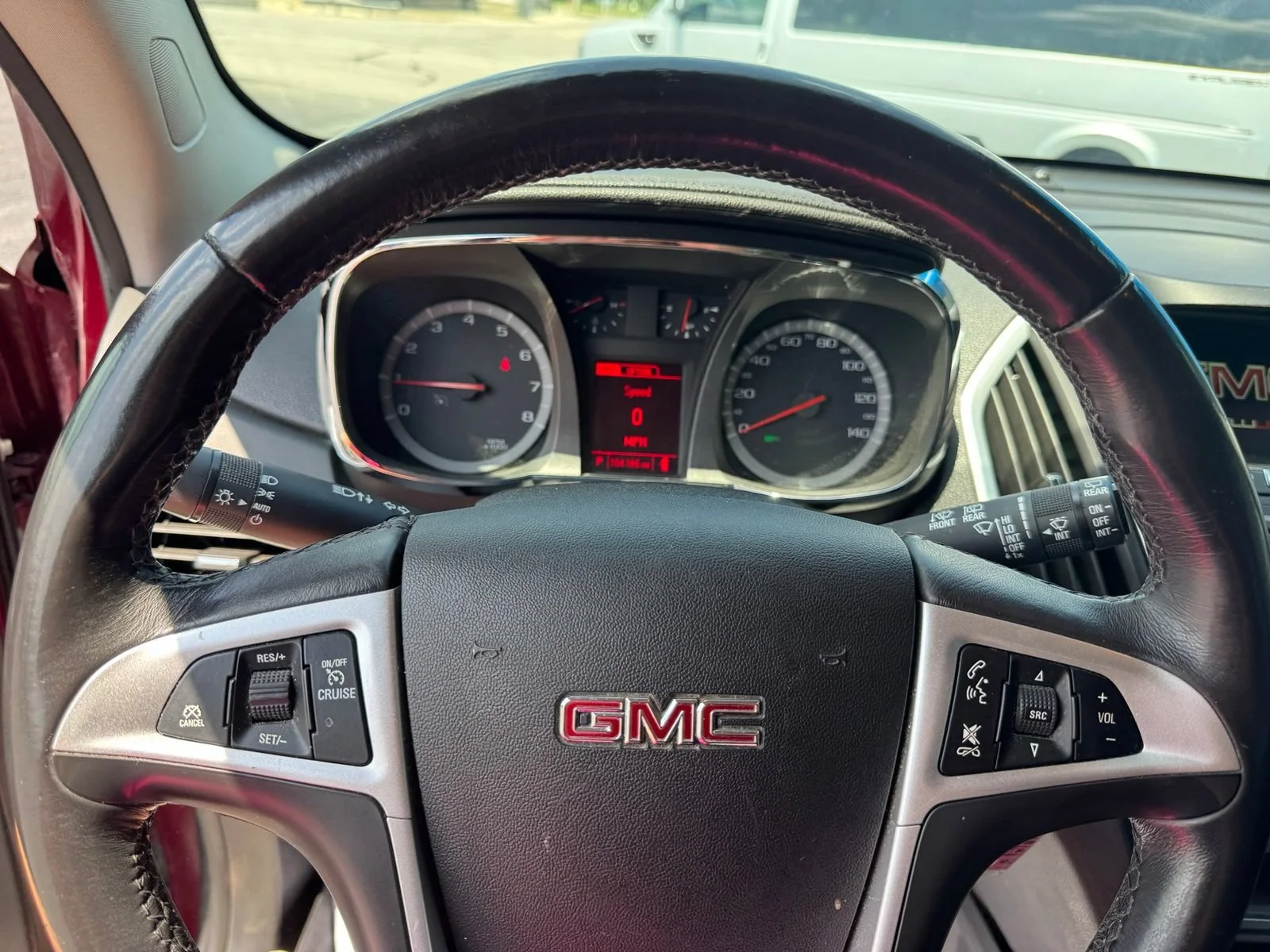 Used 2017 CRIMSON RED TINTCOAT GMC SLE image 11