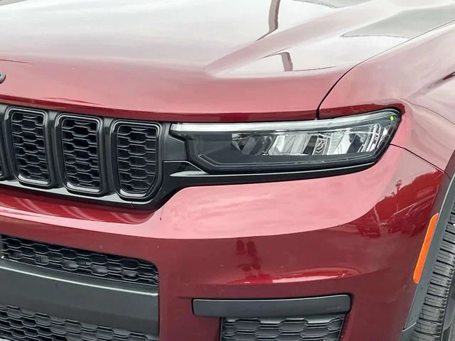 Certified Used 2021 Red Jeep Altitude image 10
