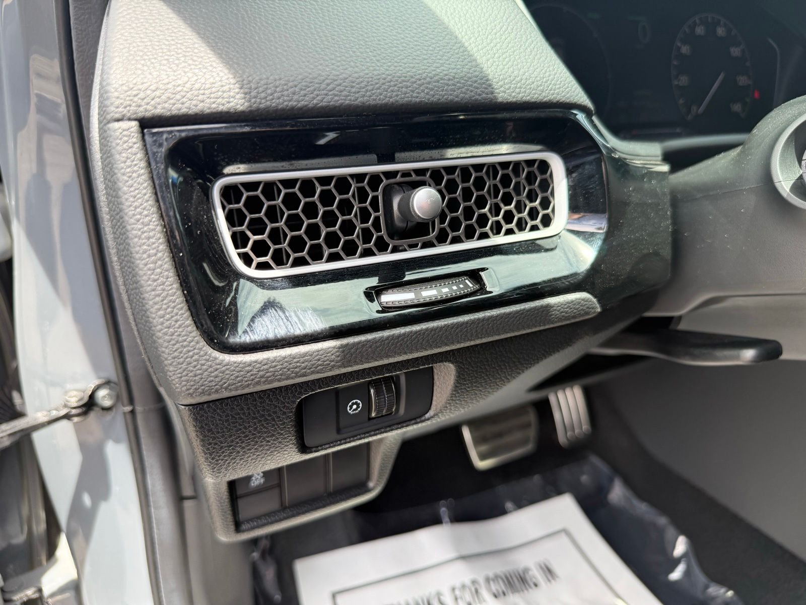 2025 Honda Civic Sport - Photo 13