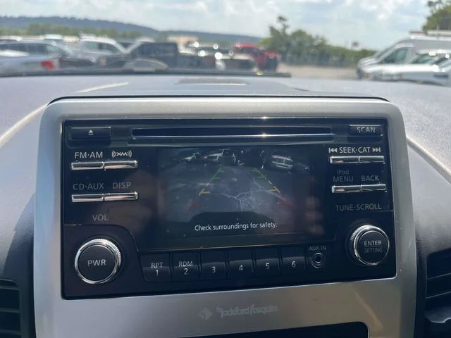 Used 2013  Nissan S image 31
