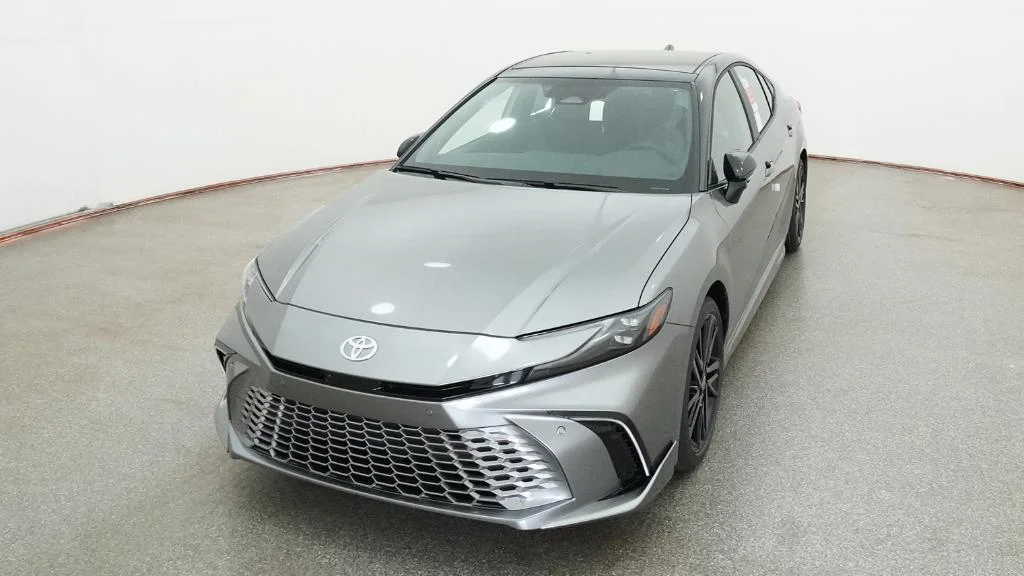 New 2026 Heavy Metal with Midnight Black Metallic roof Toyota XSE image 20