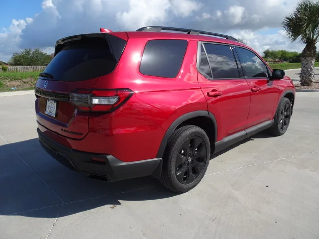 New 2026 Radiant Red Metallic II Honda Black Edition image 4