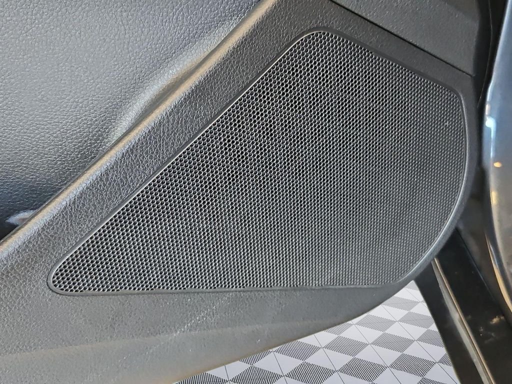 Used 2009 Dark Slate Metallic Nissan Hybrid image 12