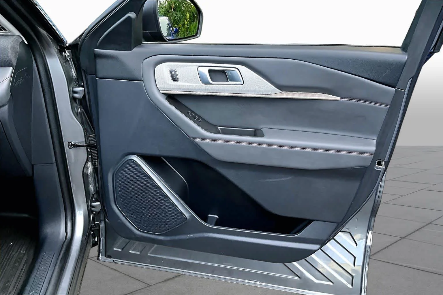 Used 2025 Carbonized Gray Ford Active image 22