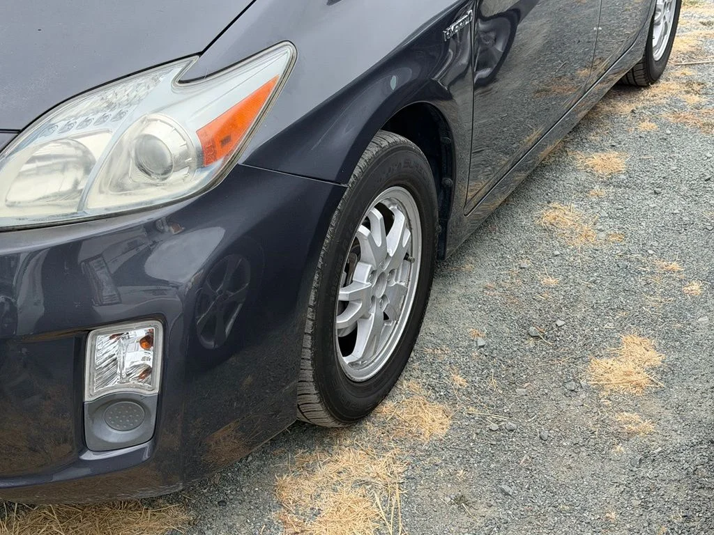 Used 2011 Gray Toyota Two image 2