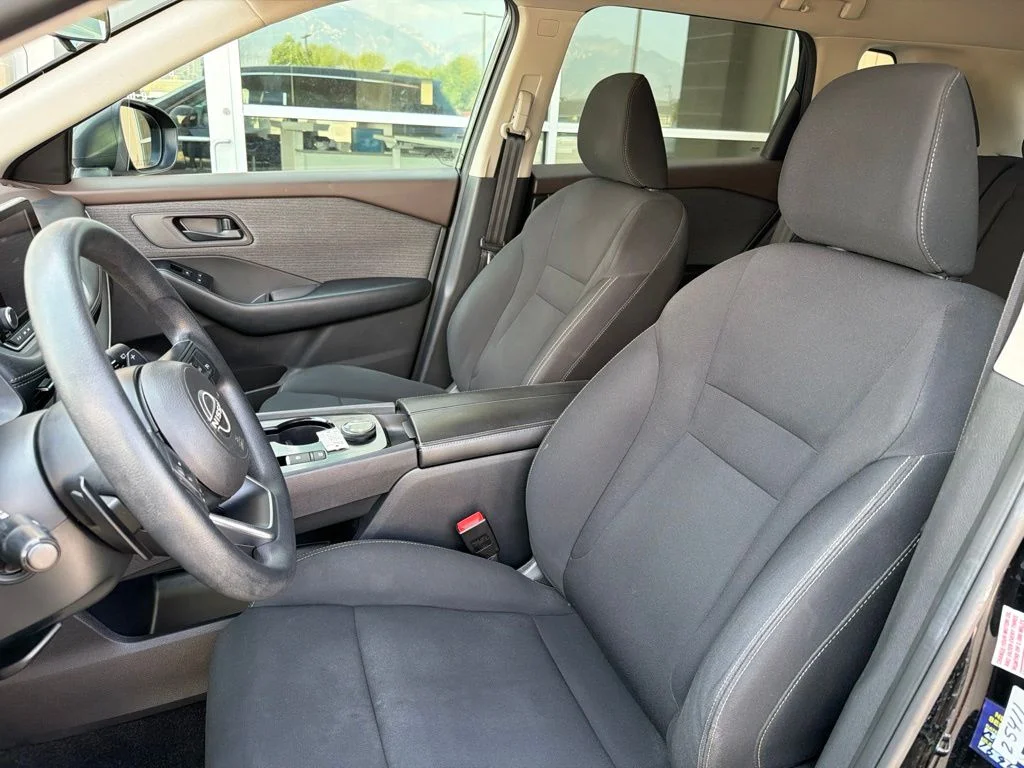 Used 2023 Black Nissan S image 8