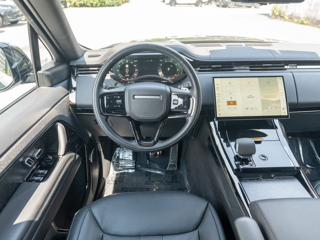 Used 2026 Black Land Rover Dynamic SE image 13