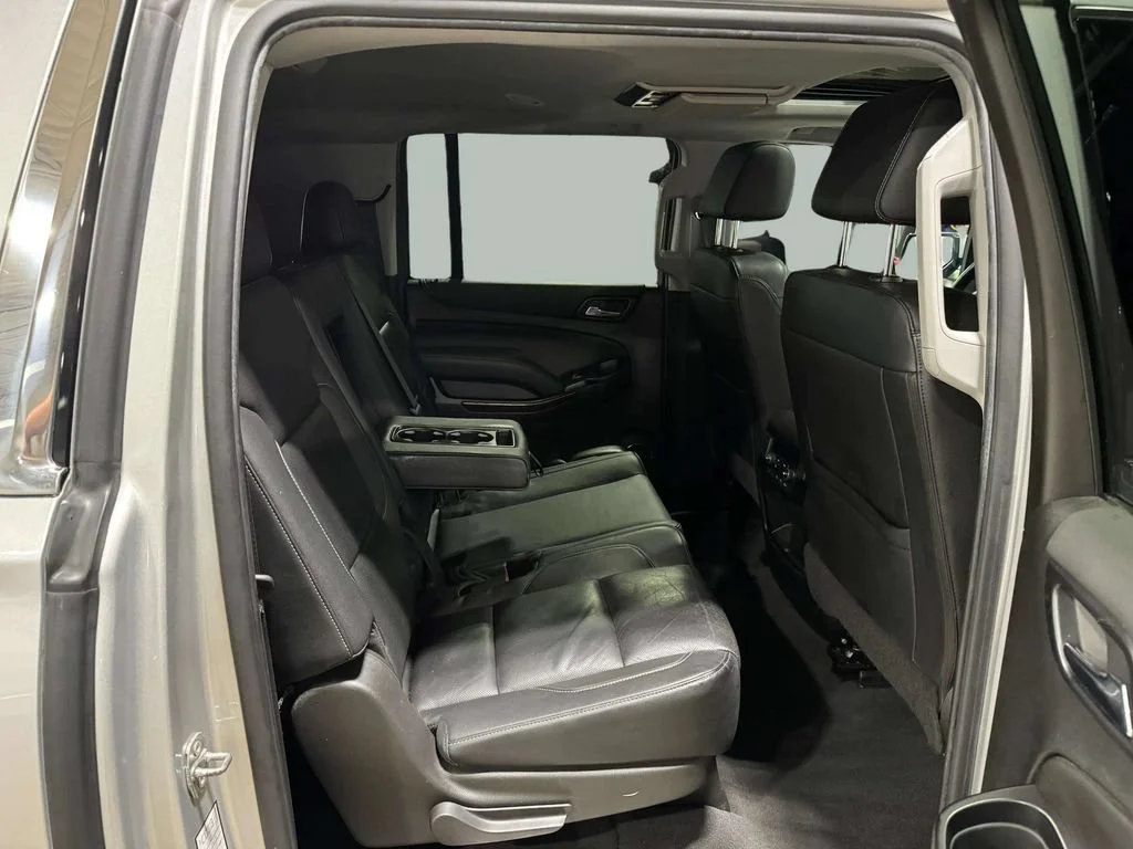 Used 2019 QUICKSILVER METALLIC GMC SLT image 30