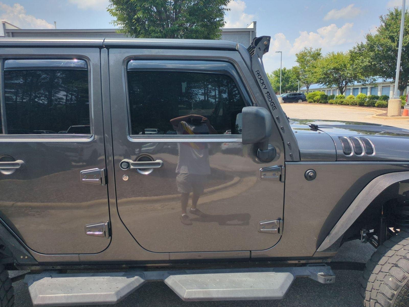 Used 2017 Granite Crystal Metallic Clearcoat Jeep Rubicon image 31