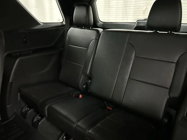 Used 2023 Black Chevrolet Premier image 29