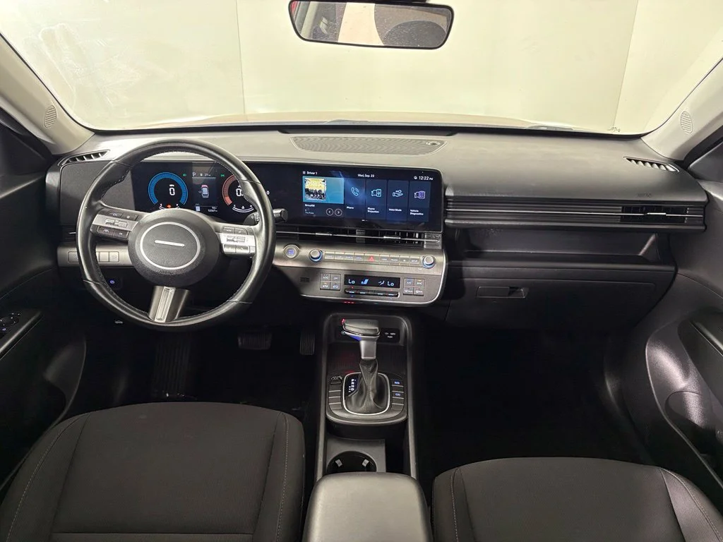 Used 2025 Red Hyundai SEL image 39