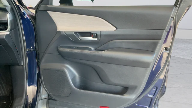 Used 2024  Toyota Limited image 23