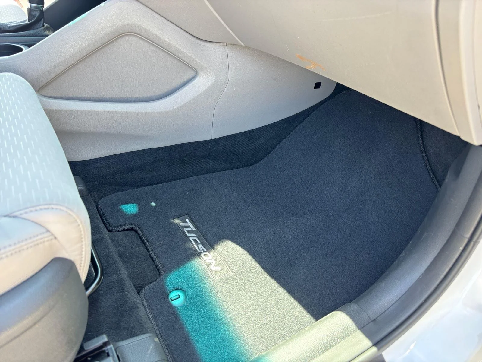 Used 2019 Dazzling White Hyundai Sport image 51