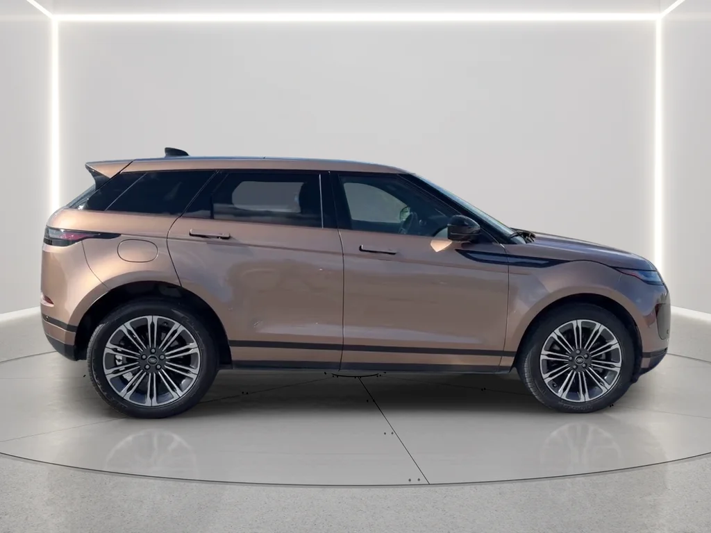 Used 2024 Brown Land Rover S image 4