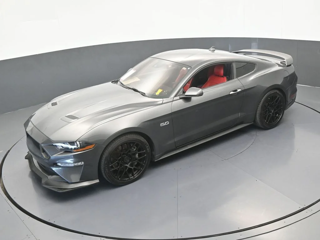 Used 2020 Magnetic Ford GT Premium image 35