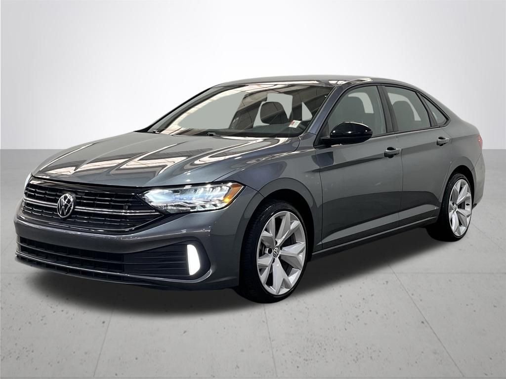 Used 2022 Platinum Gray Metallic Volkswagen 1.5T Sport image 2