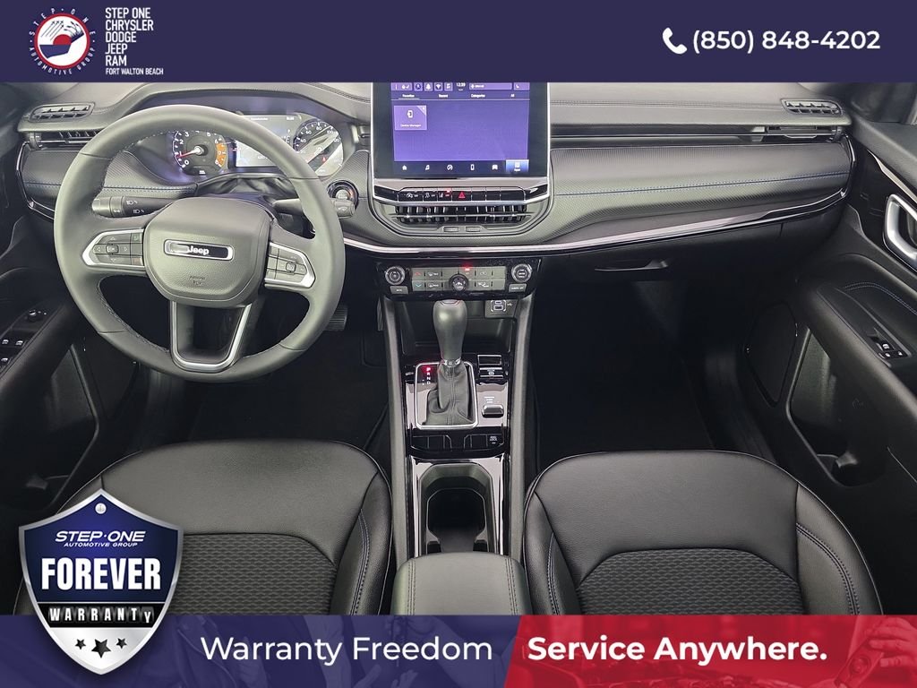 Used 2025 Red Jeep Latitude image 13