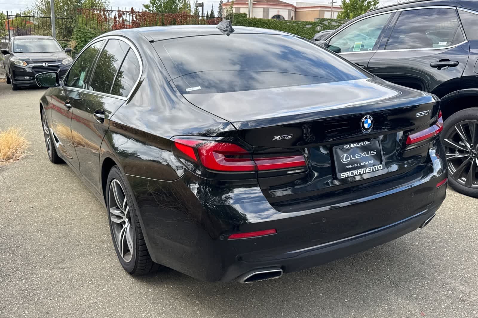 Used 2021 Jet Black BMW 530i xDrive image 4