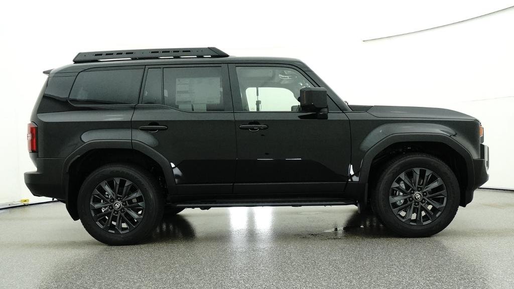 New 2027 Inked Toyota Land Cruiser image 43