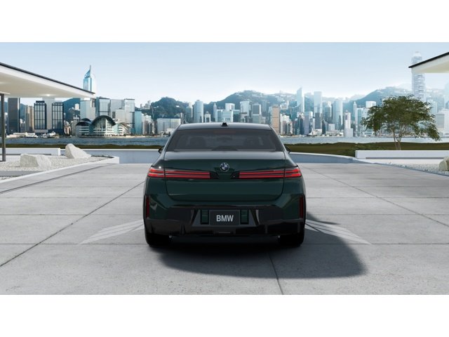New 2027 Vancouver Green Metallic BMW 740 image 5