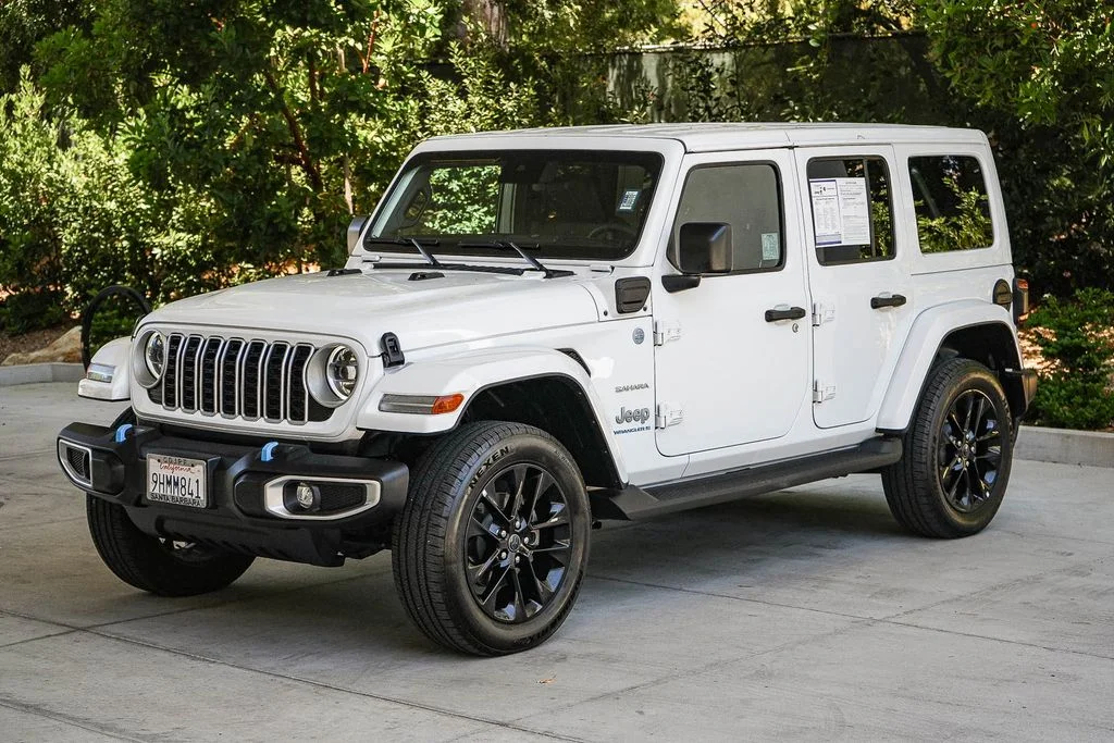 Used 2024 White Jeep Sahara 4xe image 3