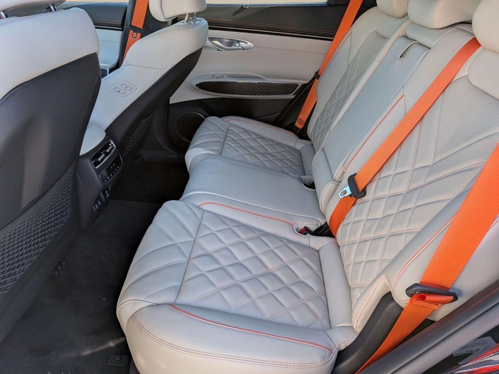 2026 GENESIS GV70 Sport Prestige - Photo 12