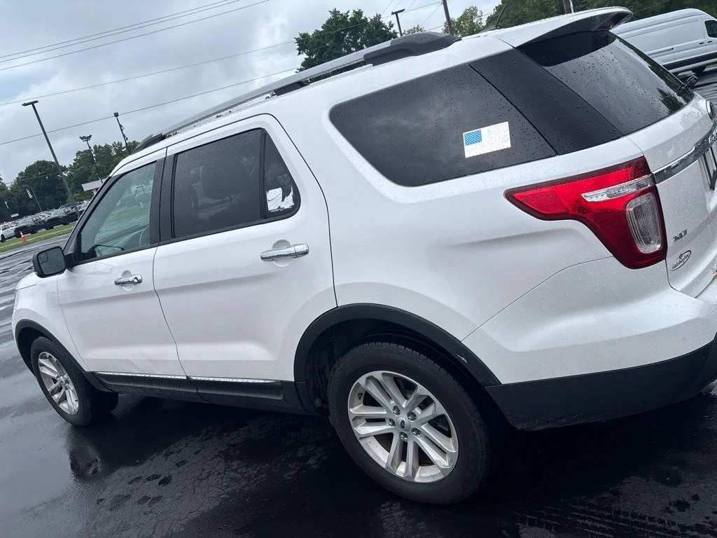 Used 2013 White Platinum Tri-Coat Metallic Ford XLT image 7