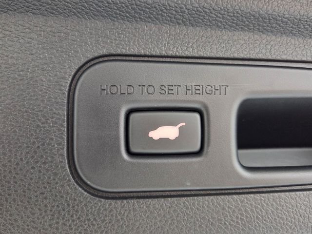 Used 2025 Silver Honda Touring image 15