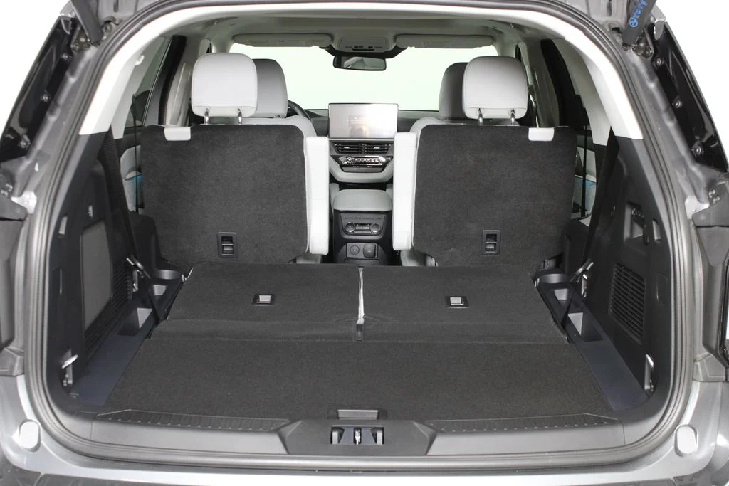 2026 Ford Explorer Platinum - Photo 8