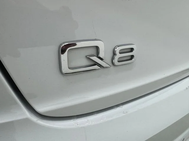 Used 2020 Glacier White Metallic Audi 55 Premium image 47