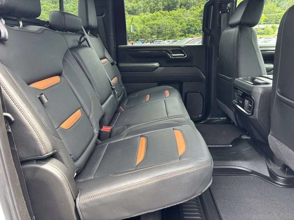 Used 2024 Summit White GMC AT4 image 21