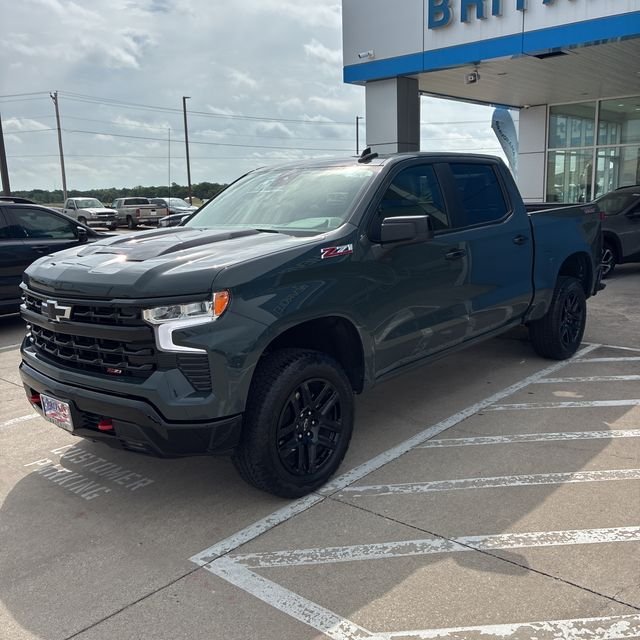 2025 Chevrolet Silverado 1500 LT Trail Boss 4X4 Crew Cab Short Box's photo