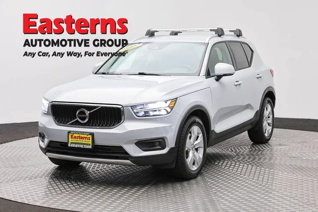 2021 Volvo XC40 Momentum